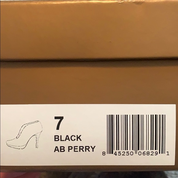 Audrey Brooke Booties - Picture 6 of 6